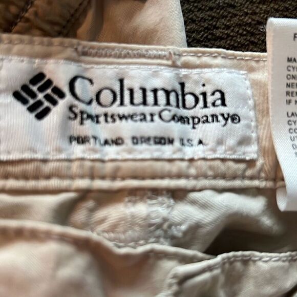 Columbia khaki beige zip off pants Shorts size 12 - Picture 9 of 10
